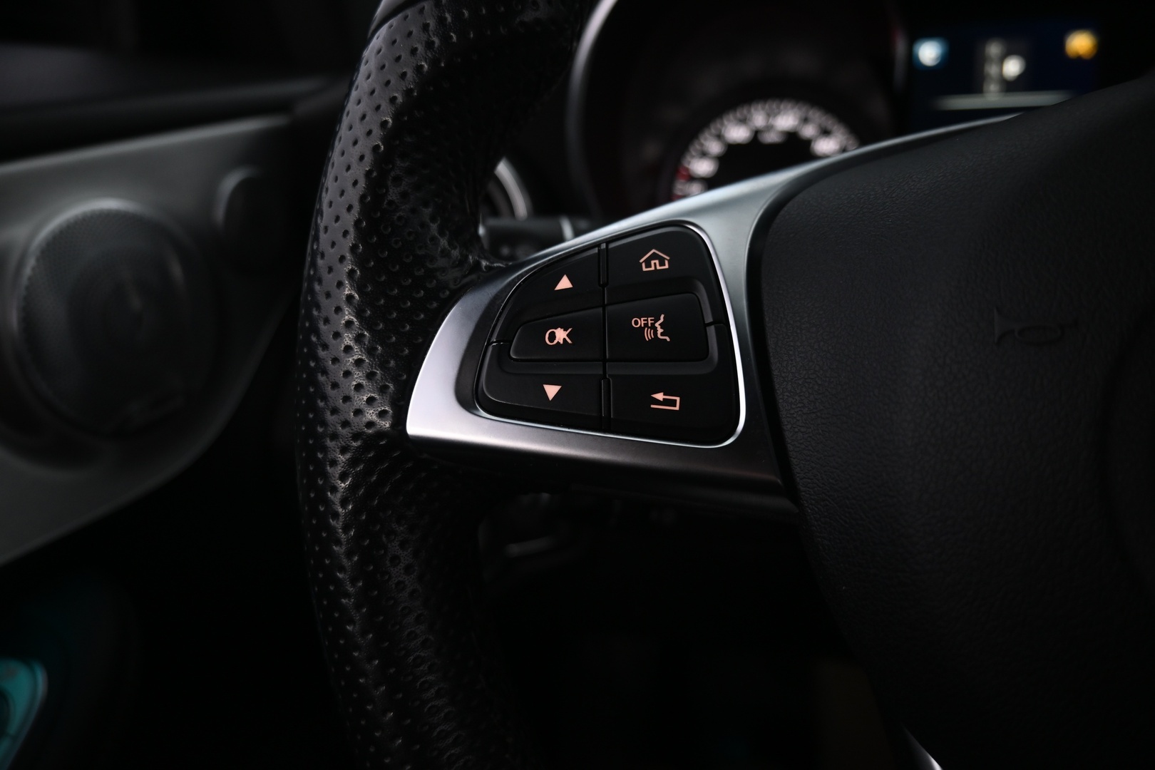 MERCEDES-BENZ C 2017