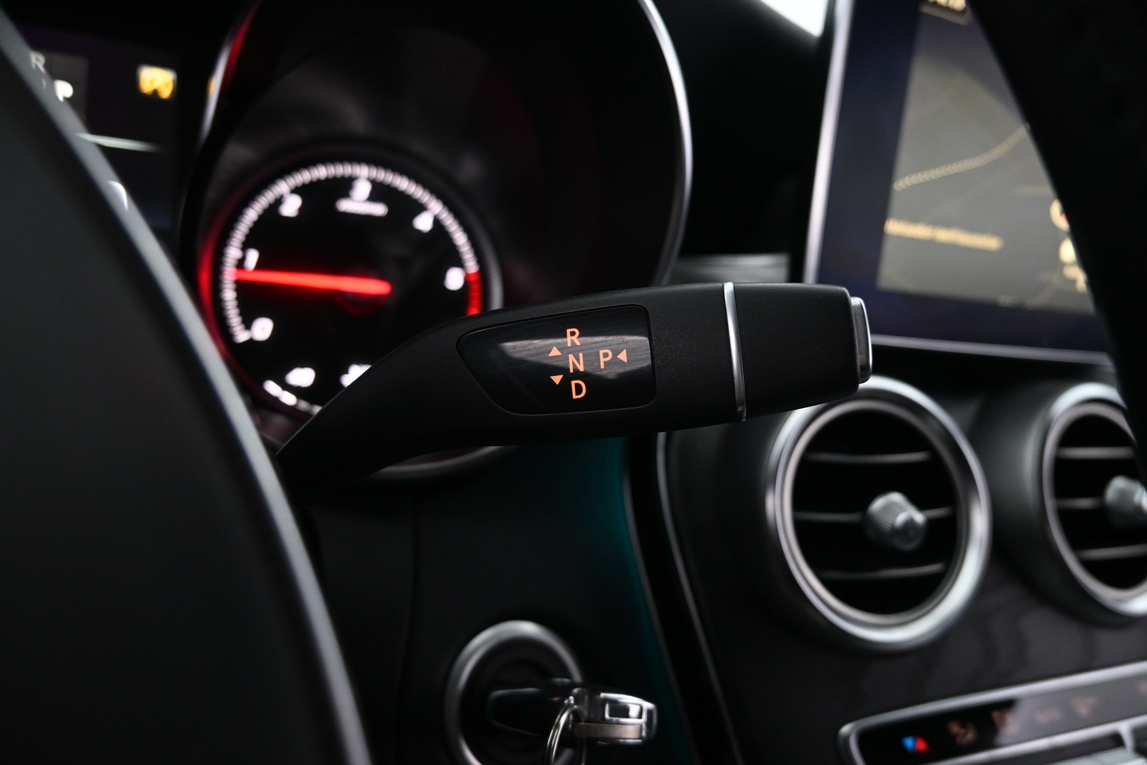 MERCEDES-BENZ C 2017