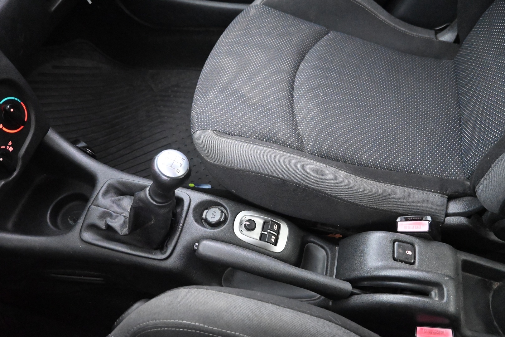 PEUGEOT 206+ 2010