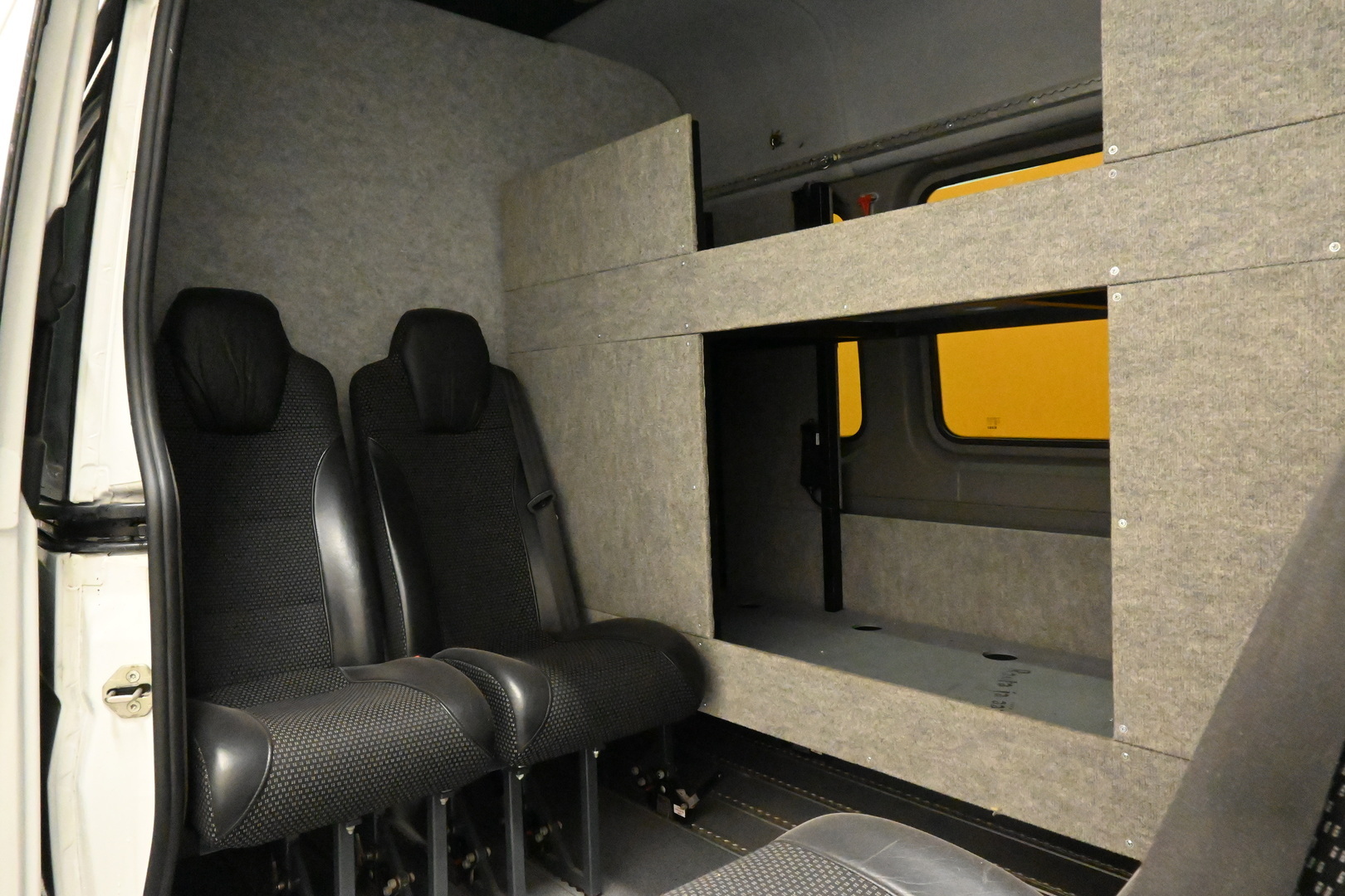 MERCEDES-BENZ SPRINTER 2009