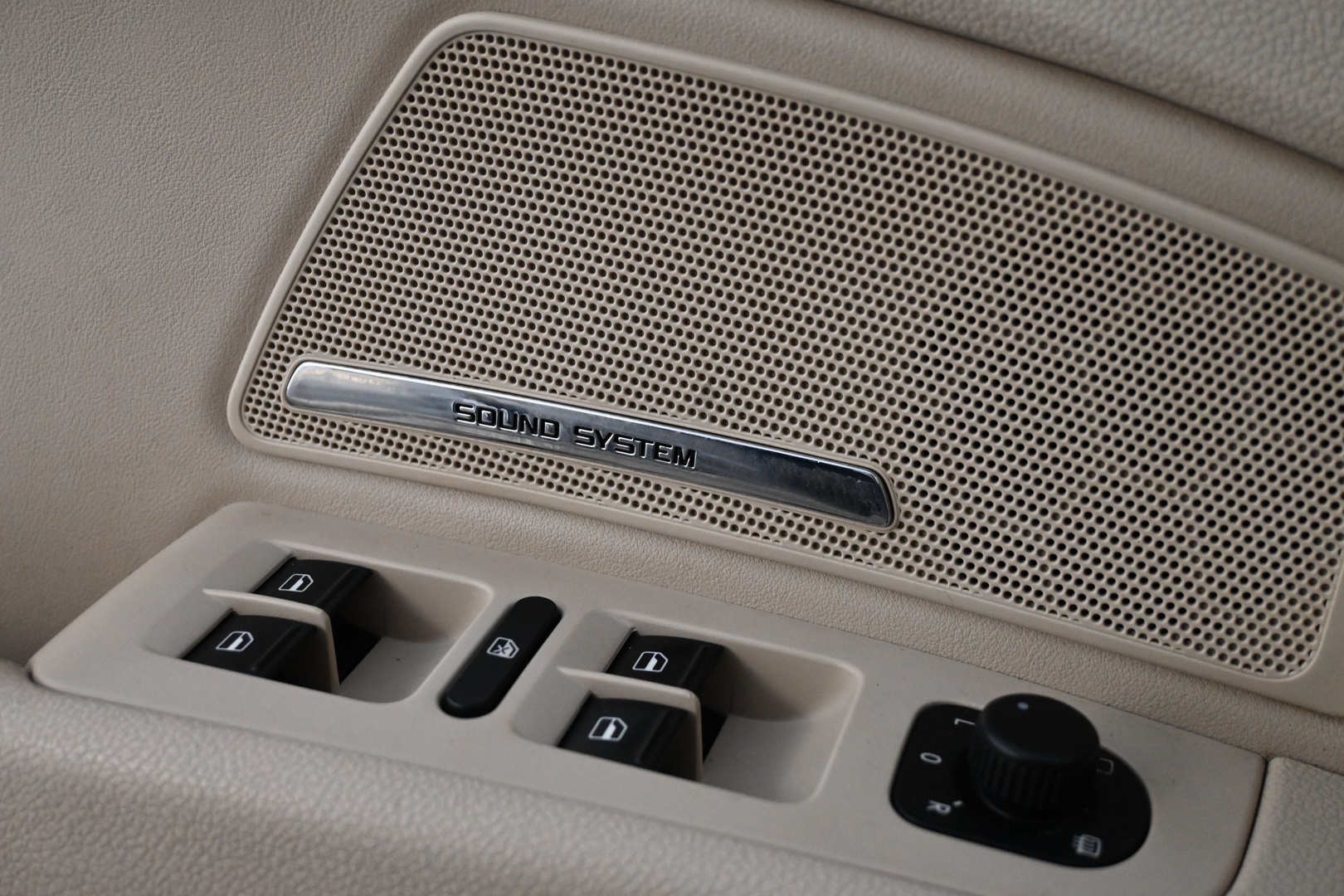 SKODA Superb 2014