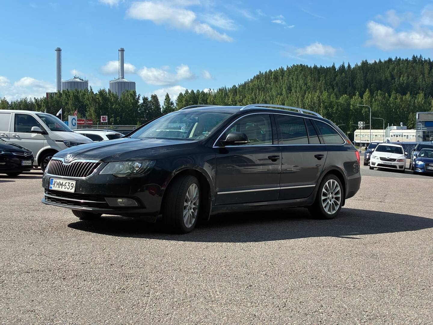 SKODA Superb 2013
