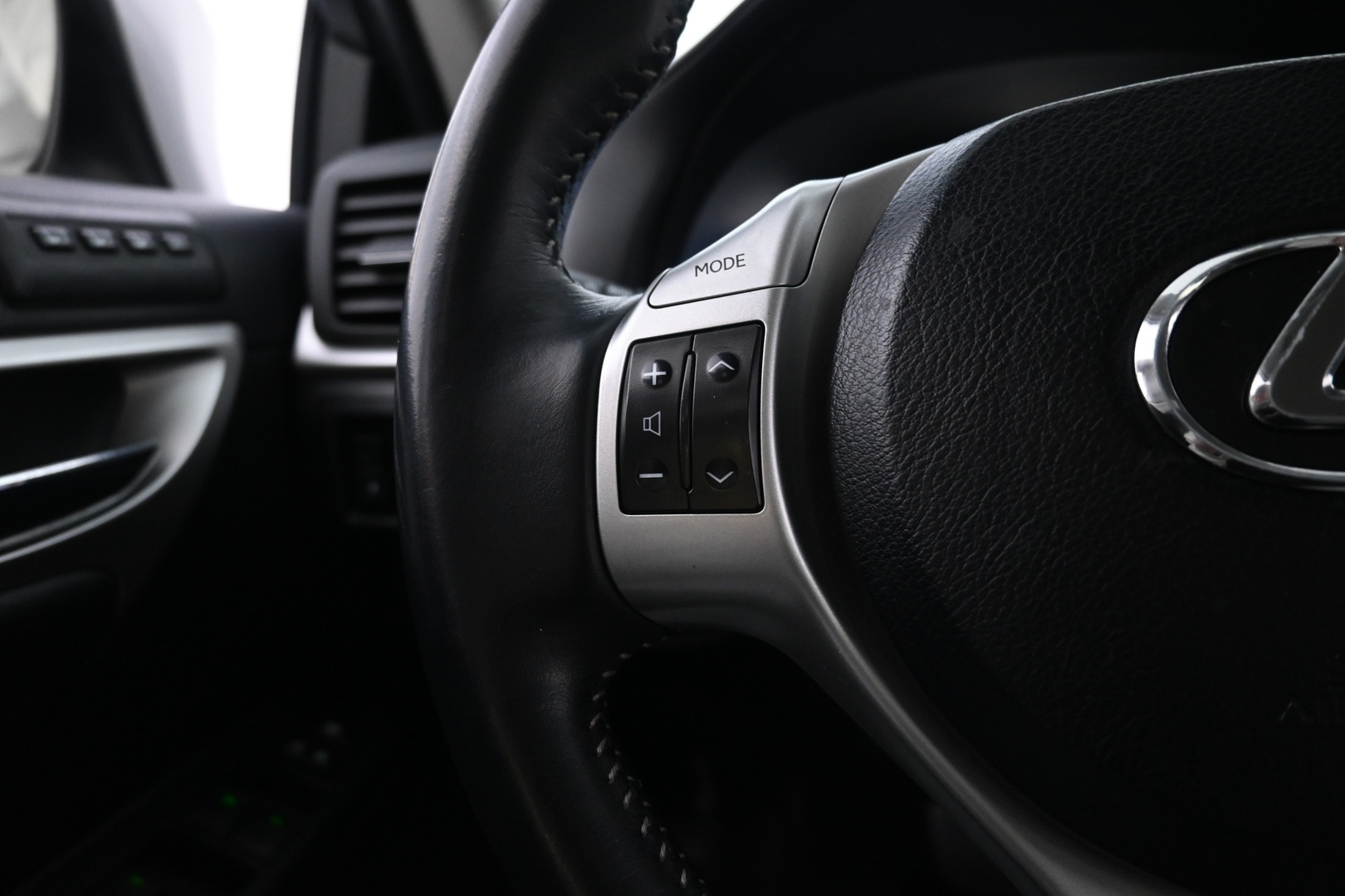 LEXUS CT 2012