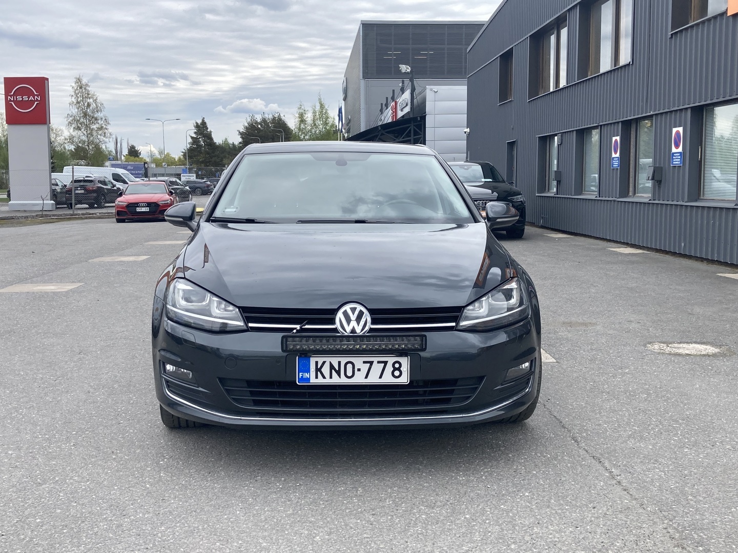 VOLKSWAGEN Golf 2016
