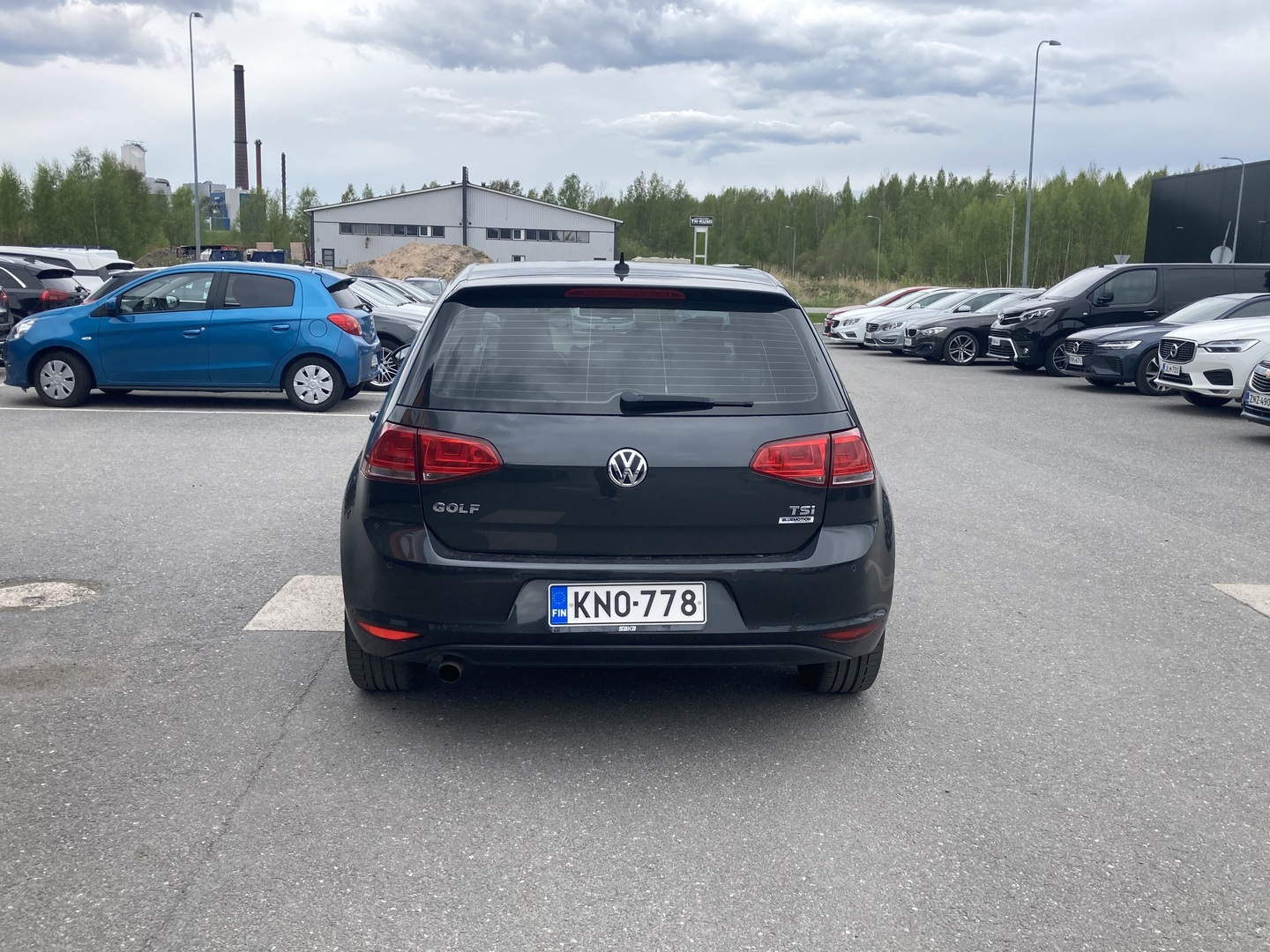 VOLKSWAGEN Golf 2016