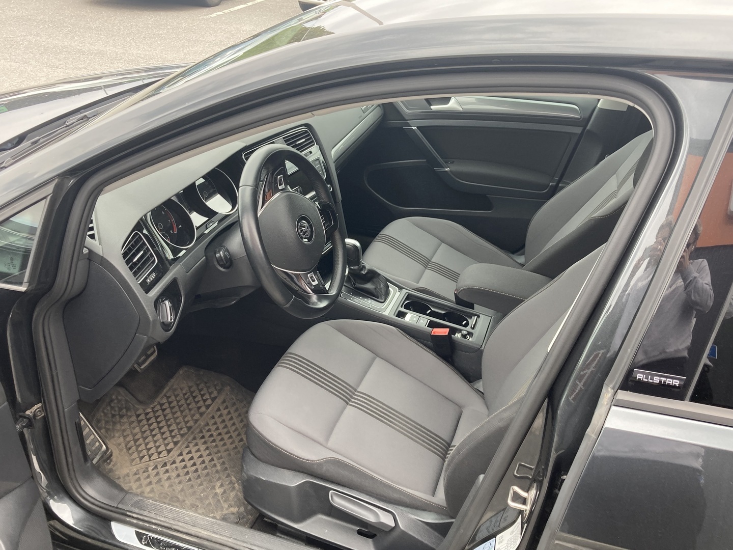 VOLKSWAGEN Golf 2016