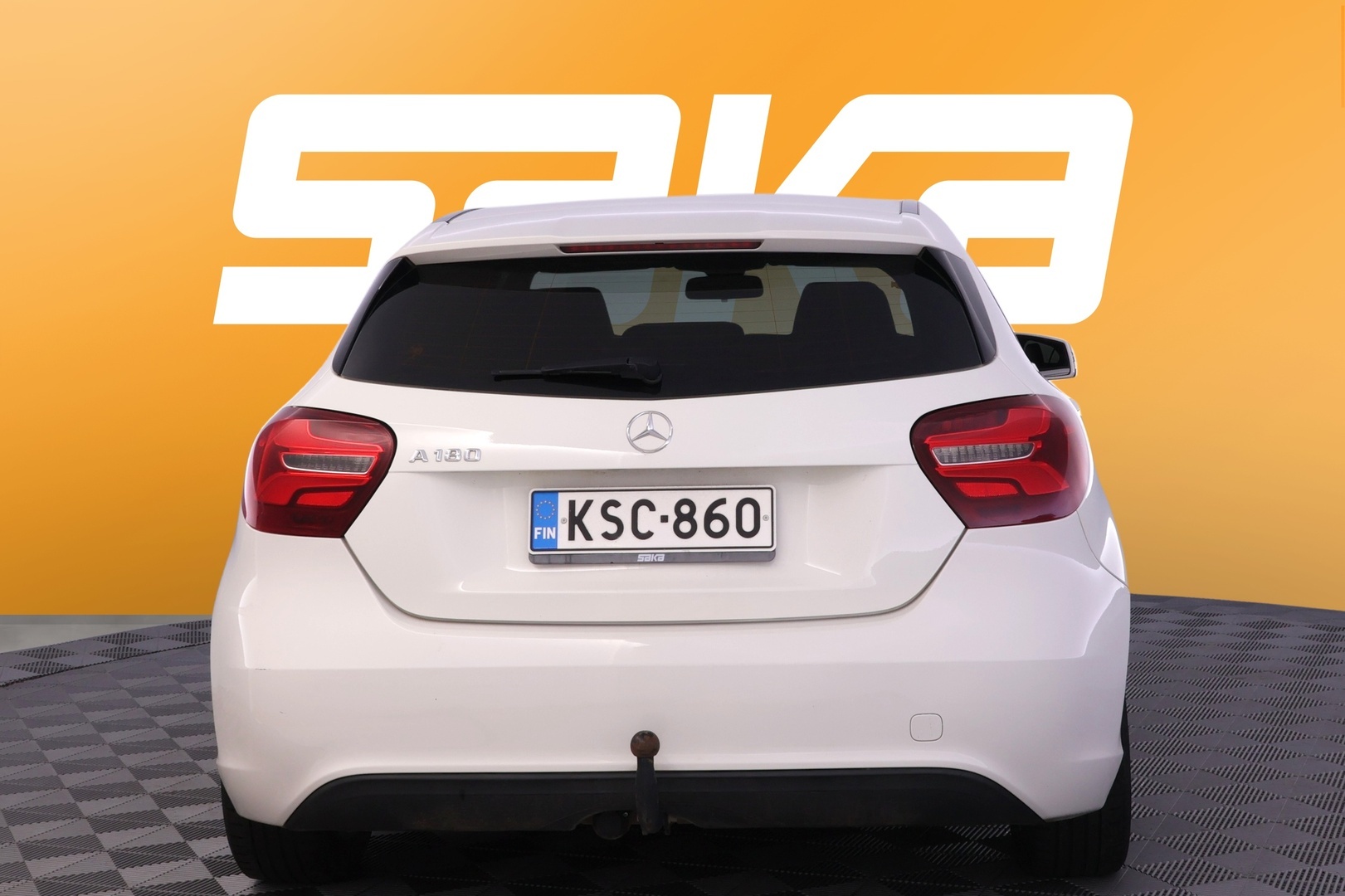 MERCEDES-BENZ A 2016