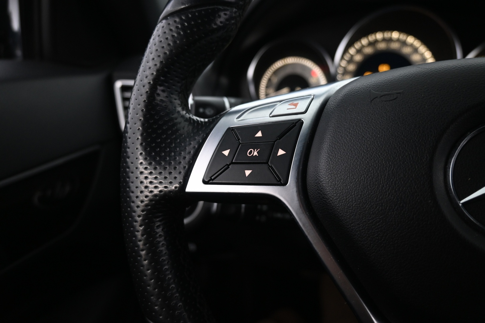 MERCEDES-BENZ E 2014