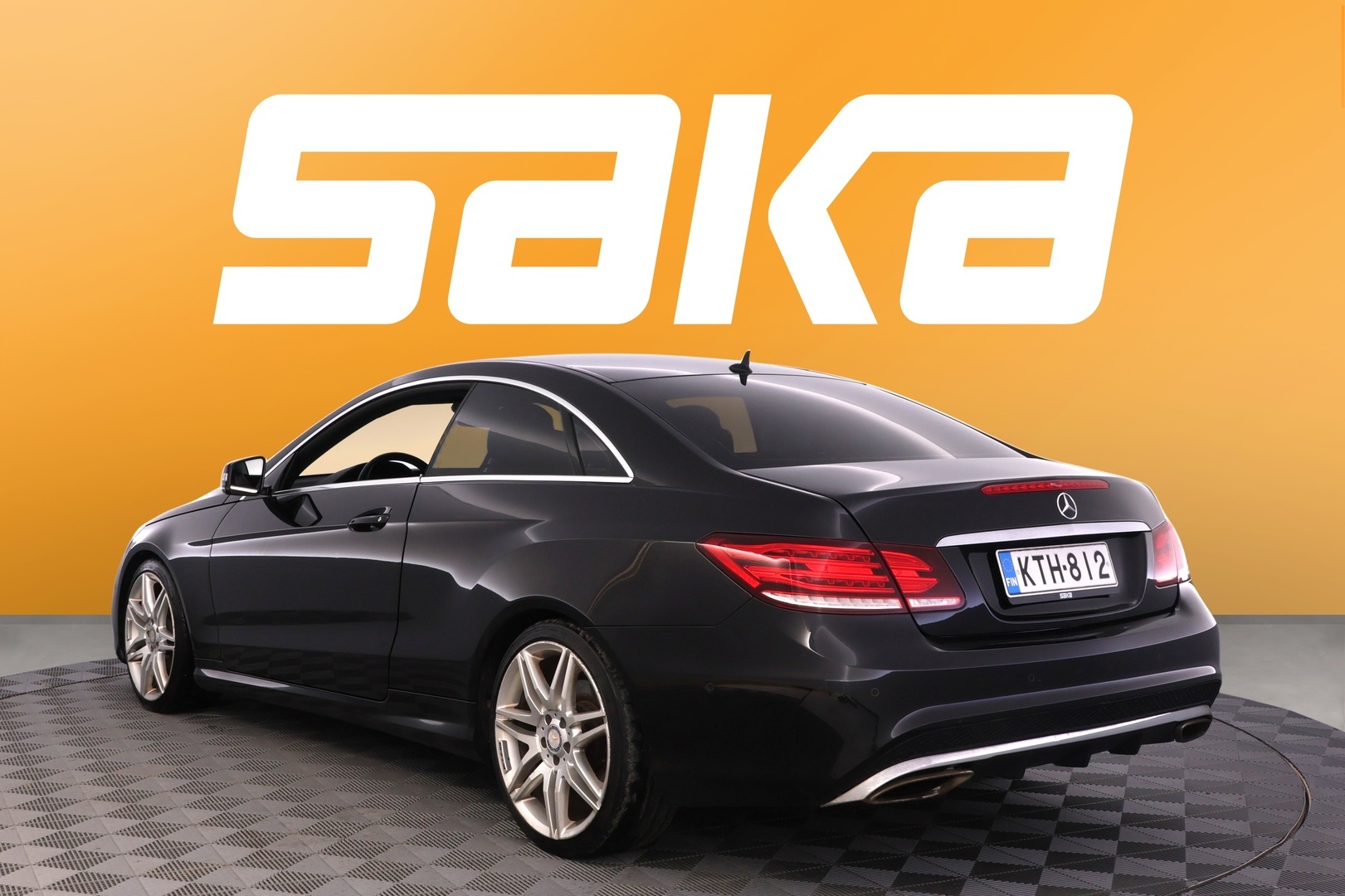 MERCEDES-BENZ E 2014