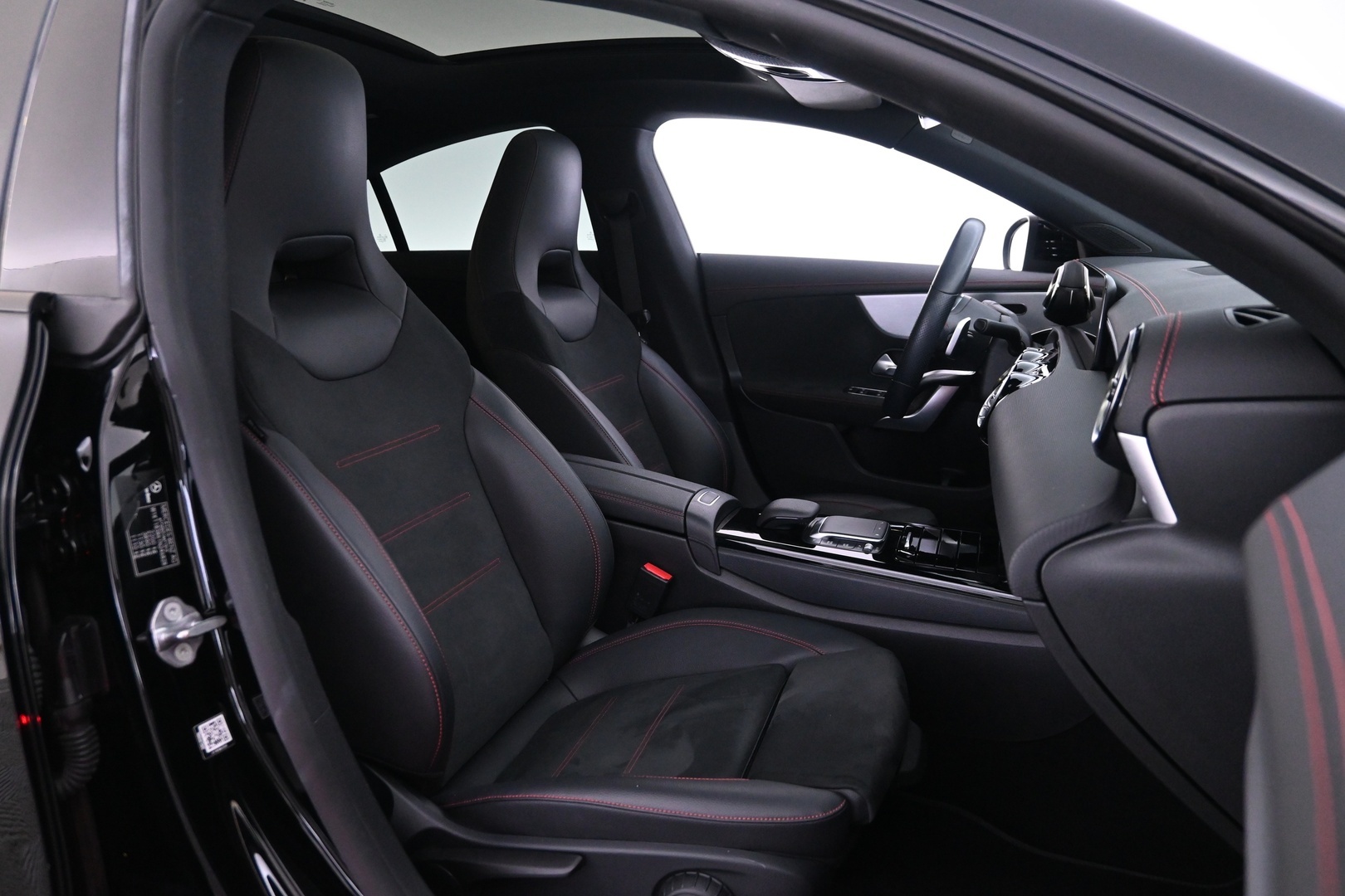 MERCEDES-BENZ CLA 2022