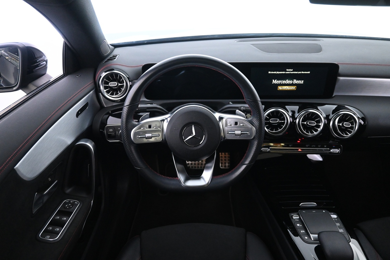 MERCEDES-BENZ CLA 2022