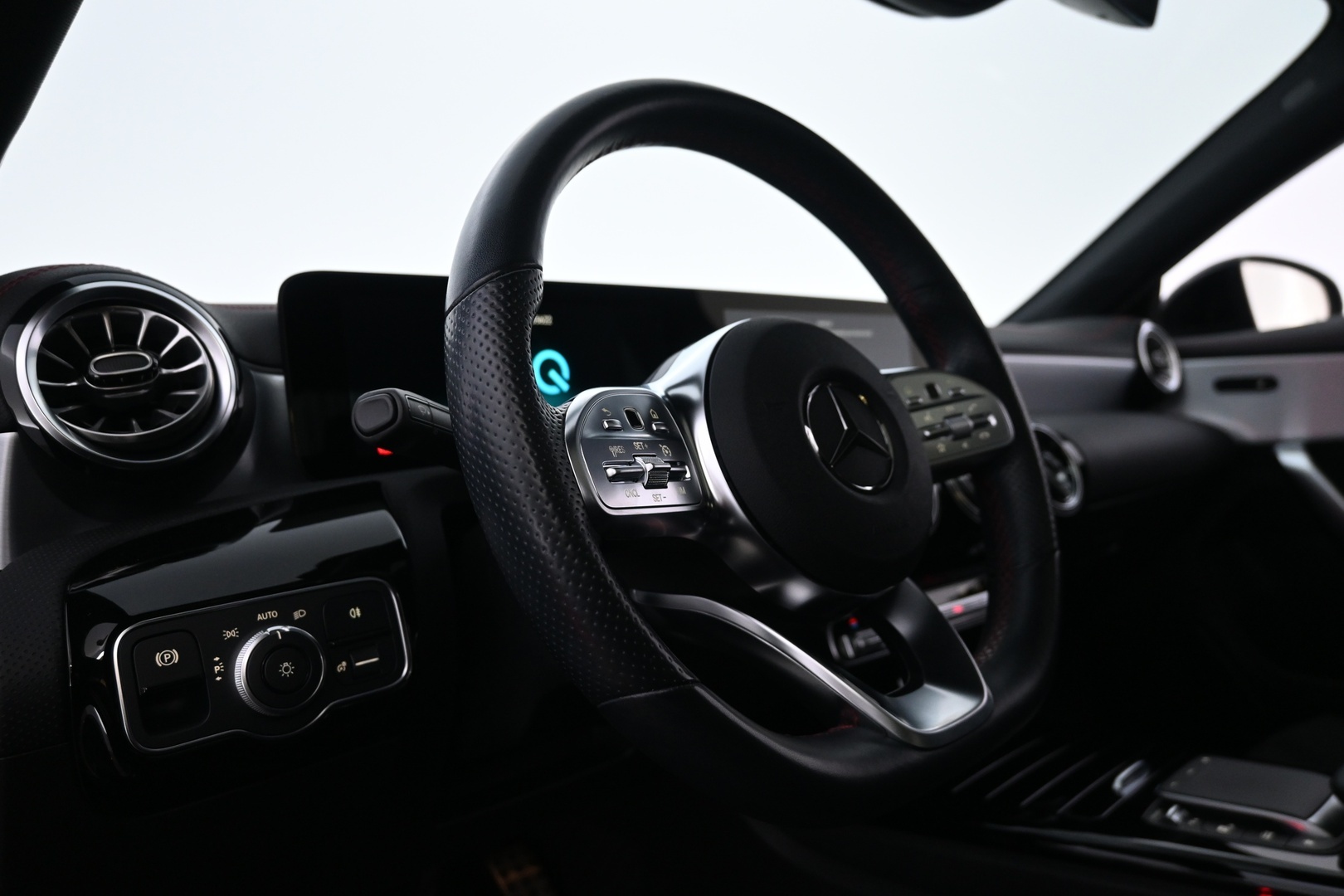 MERCEDES-BENZ CLA 2022
