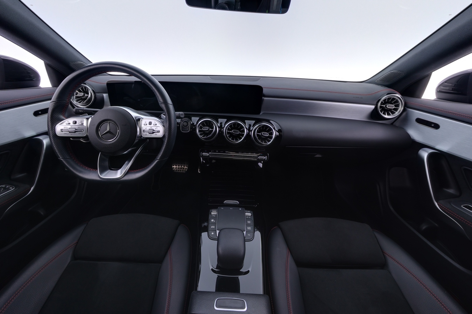 MERCEDES-BENZ CLA 2022