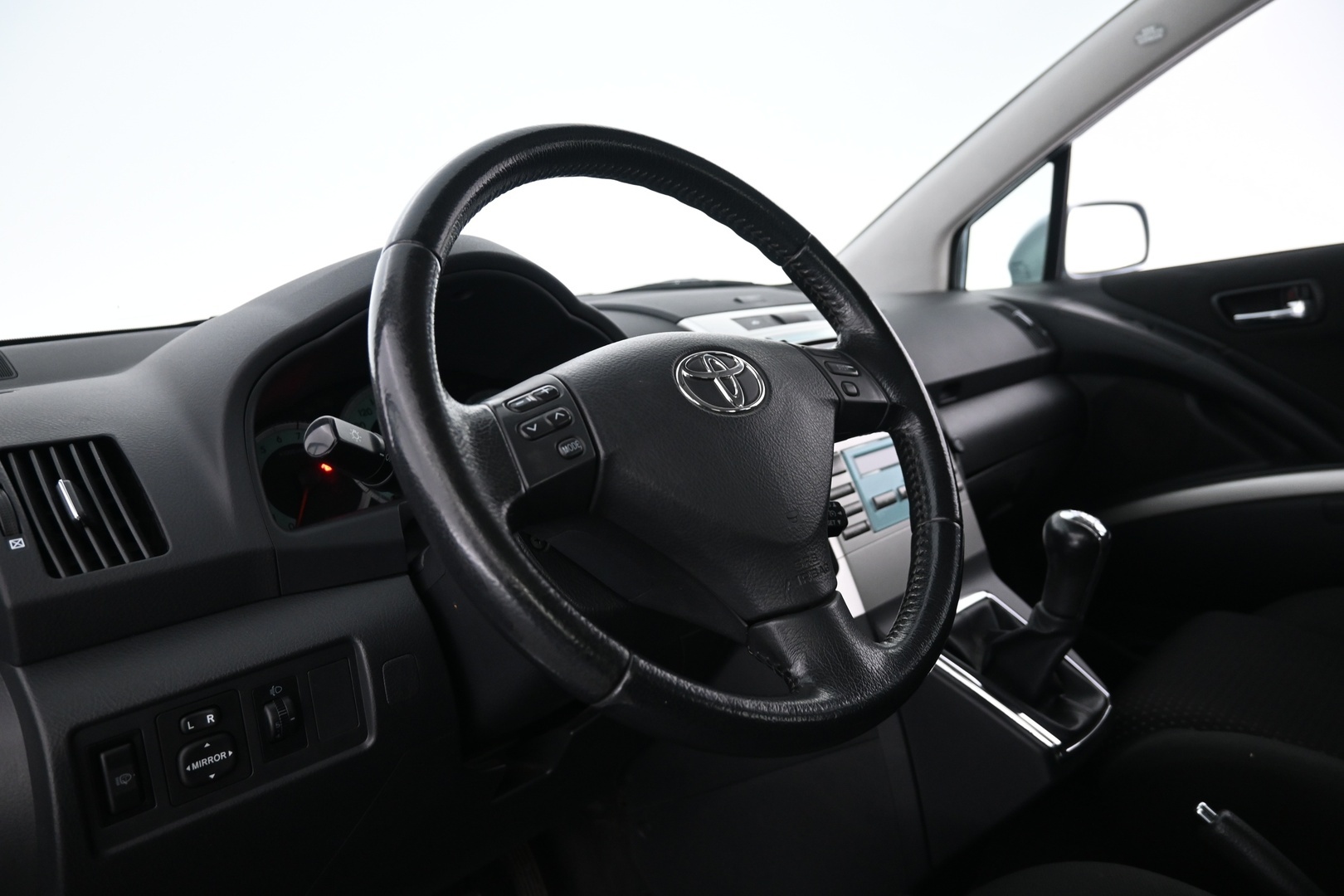TOYOTA Corolla Verso 2008