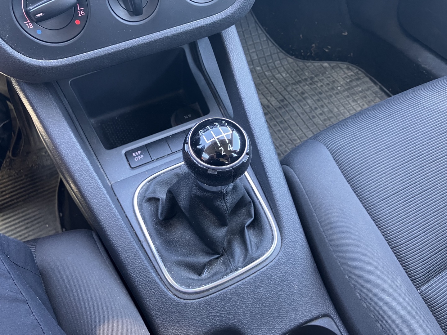 VOLKSWAGEN Golf 2008