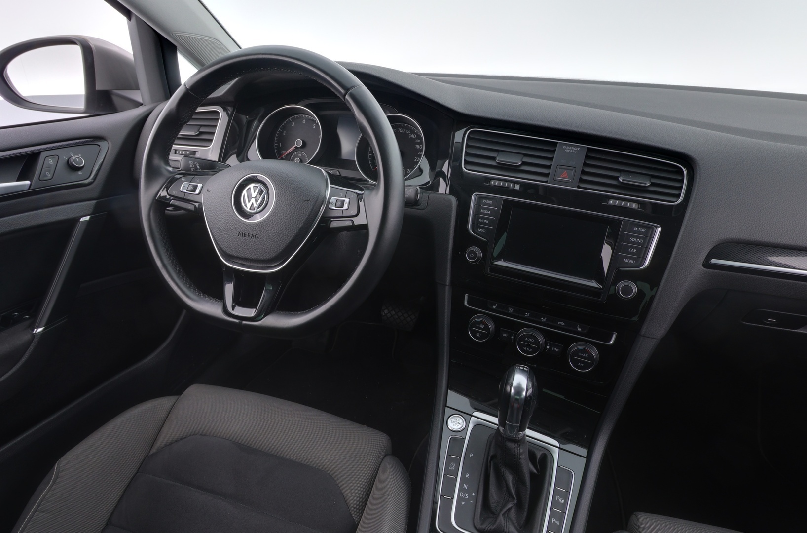 VOLKSWAGEN Golf 2013