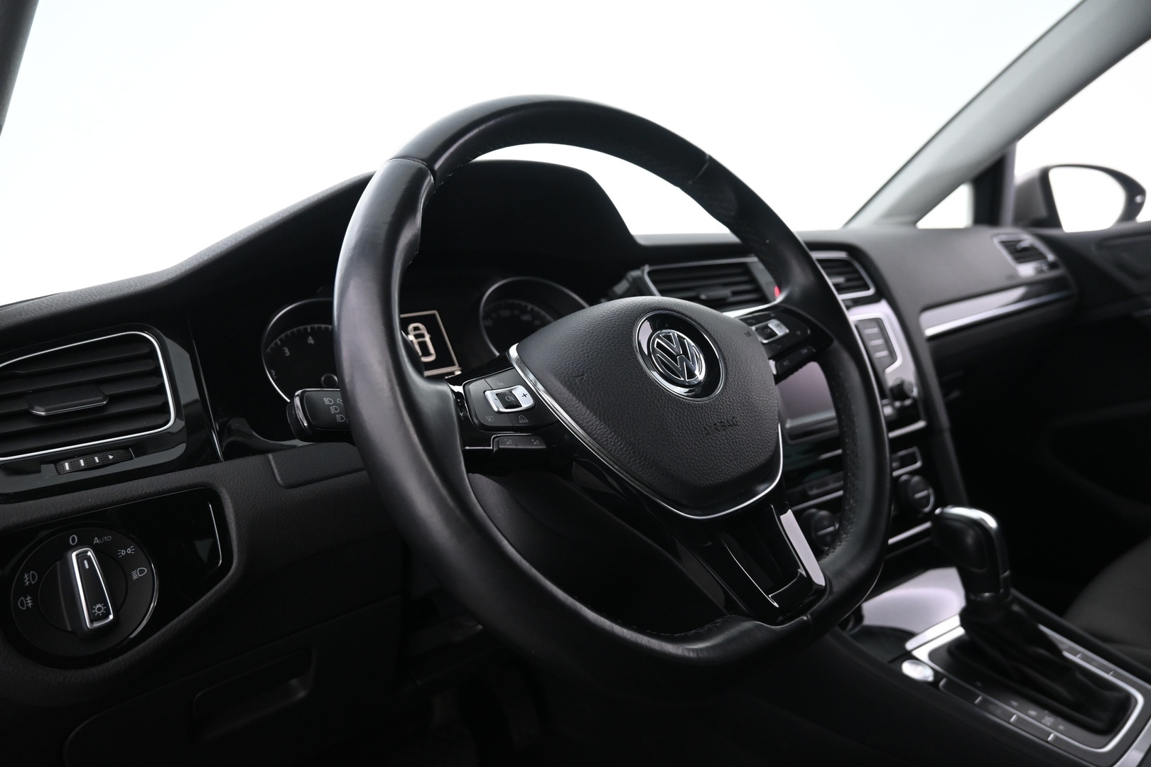 VOLKSWAGEN Golf 2013