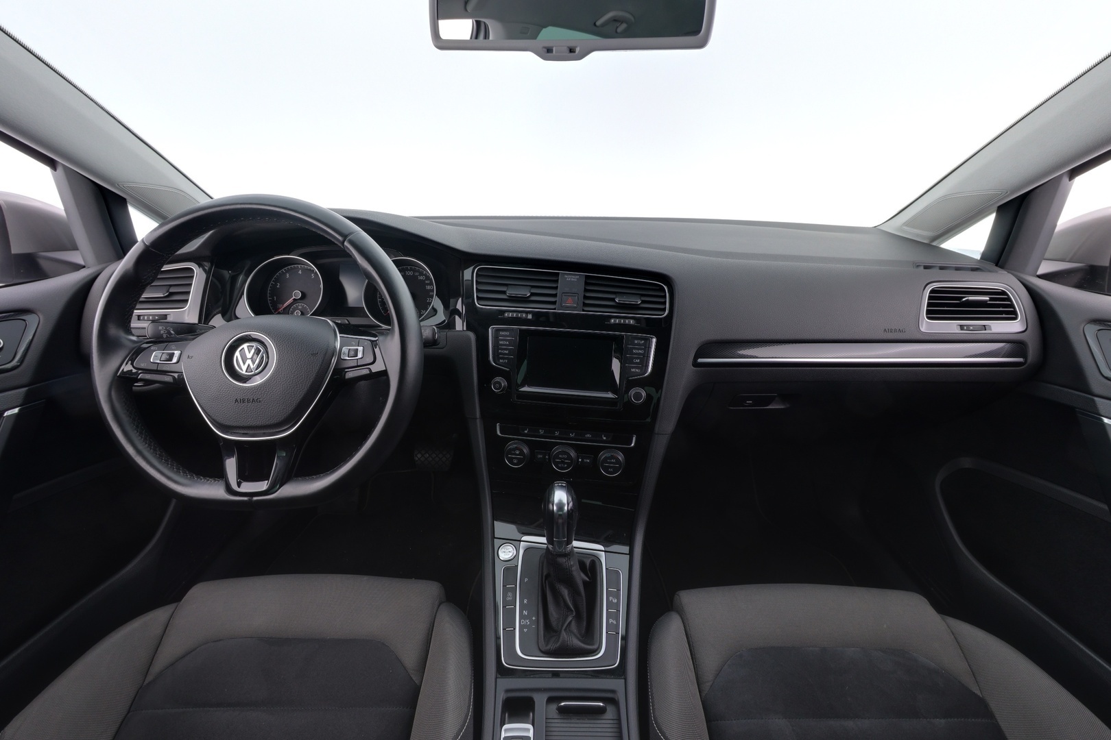 VOLKSWAGEN Golf 2013