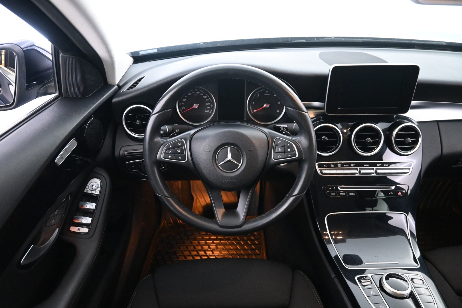 MERCEDES-BENZ C 2017
