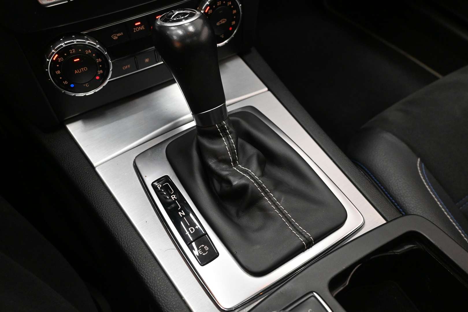 MERCEDES-BENZ C 2013