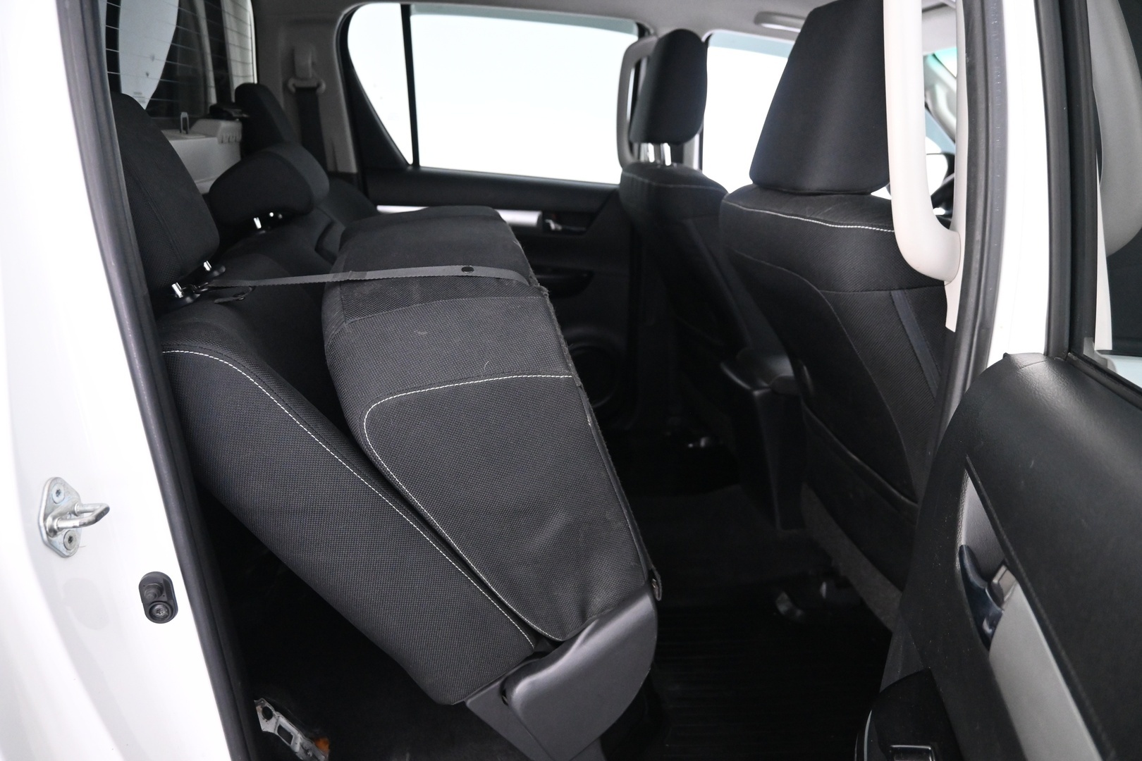 TOYOTA Hilux 2016