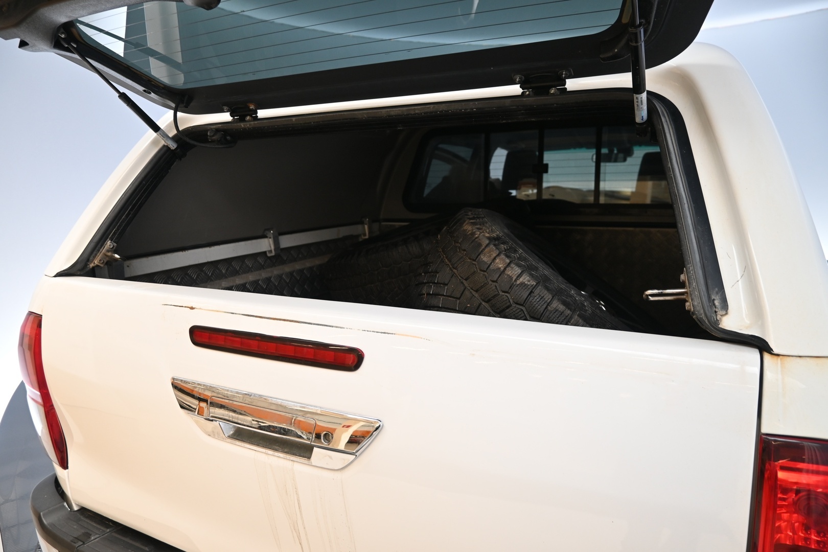 TOYOTA Hilux 2016