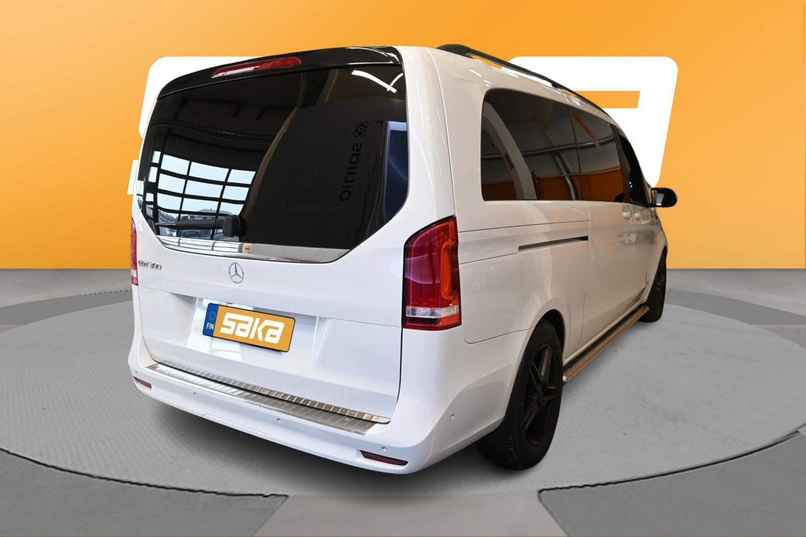 MERCEDES-BENZ EQV 2022