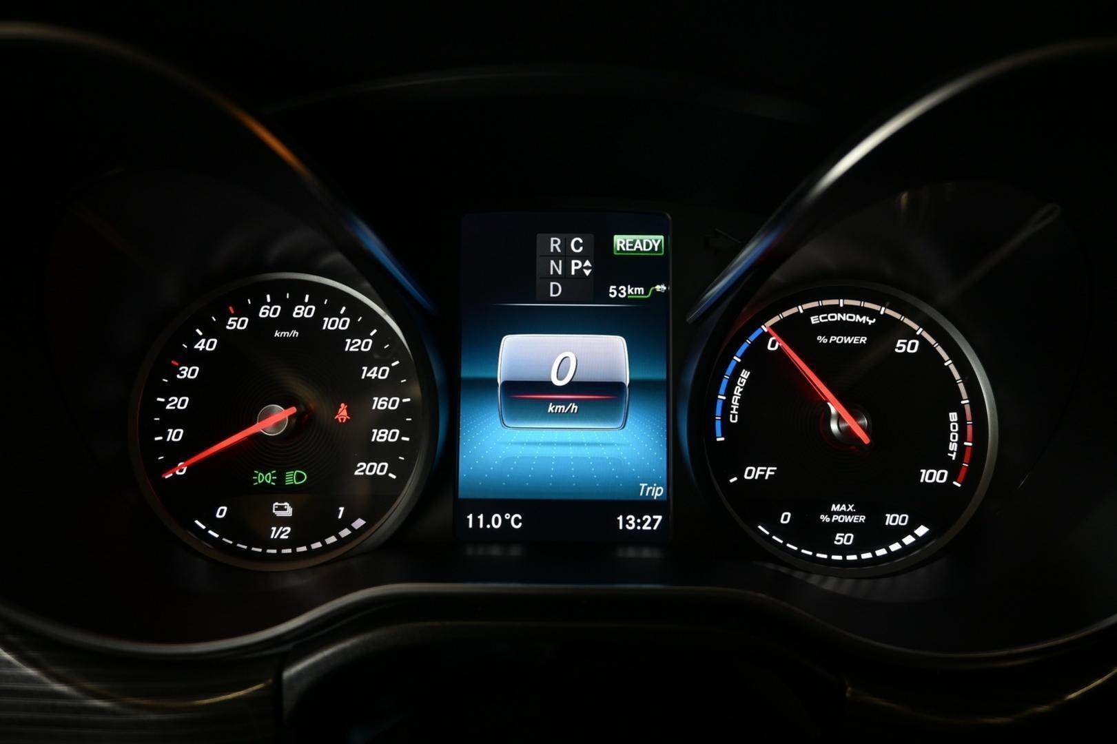 MERCEDES-BENZ EQV 2022