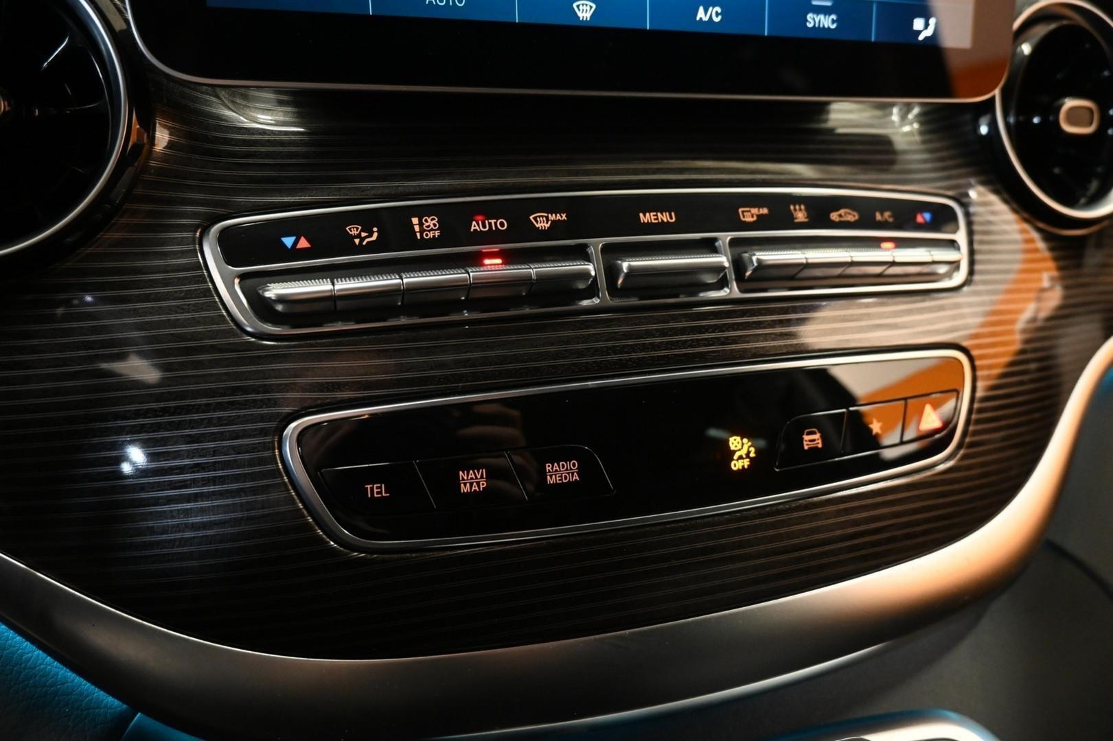 MERCEDES-BENZ EQV 2022