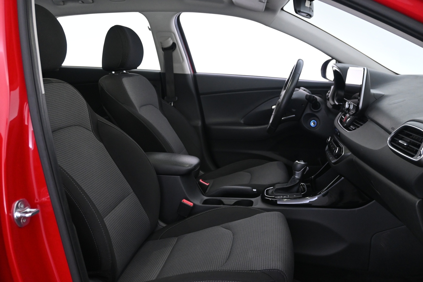 HYUNDAI I30 2025