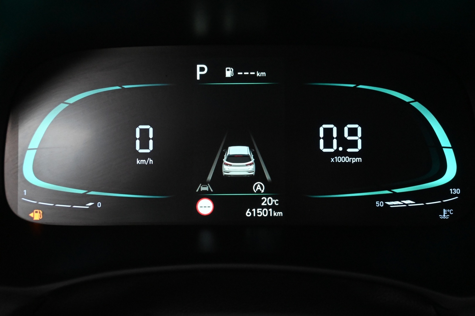 HYUNDAI I30 2025