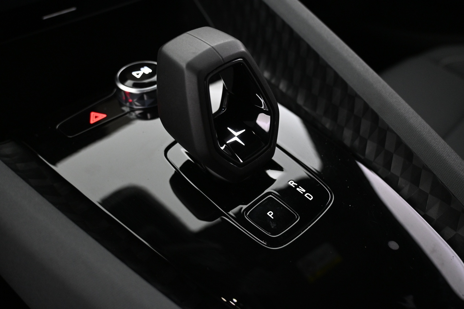 POLESTAR 2 2023