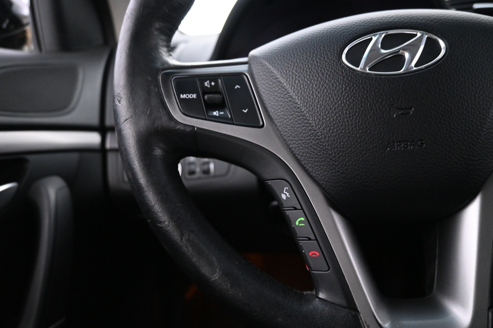 HYUNDAI i40 2012