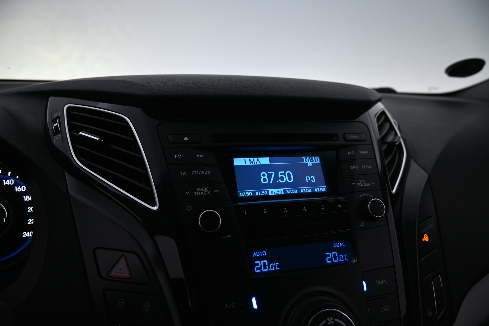HYUNDAI i40 2012