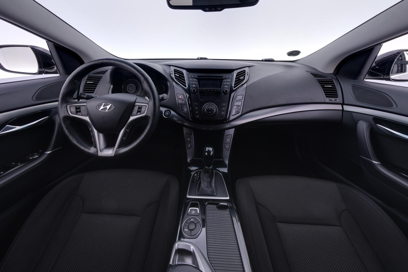 HYUNDAI i40 2012