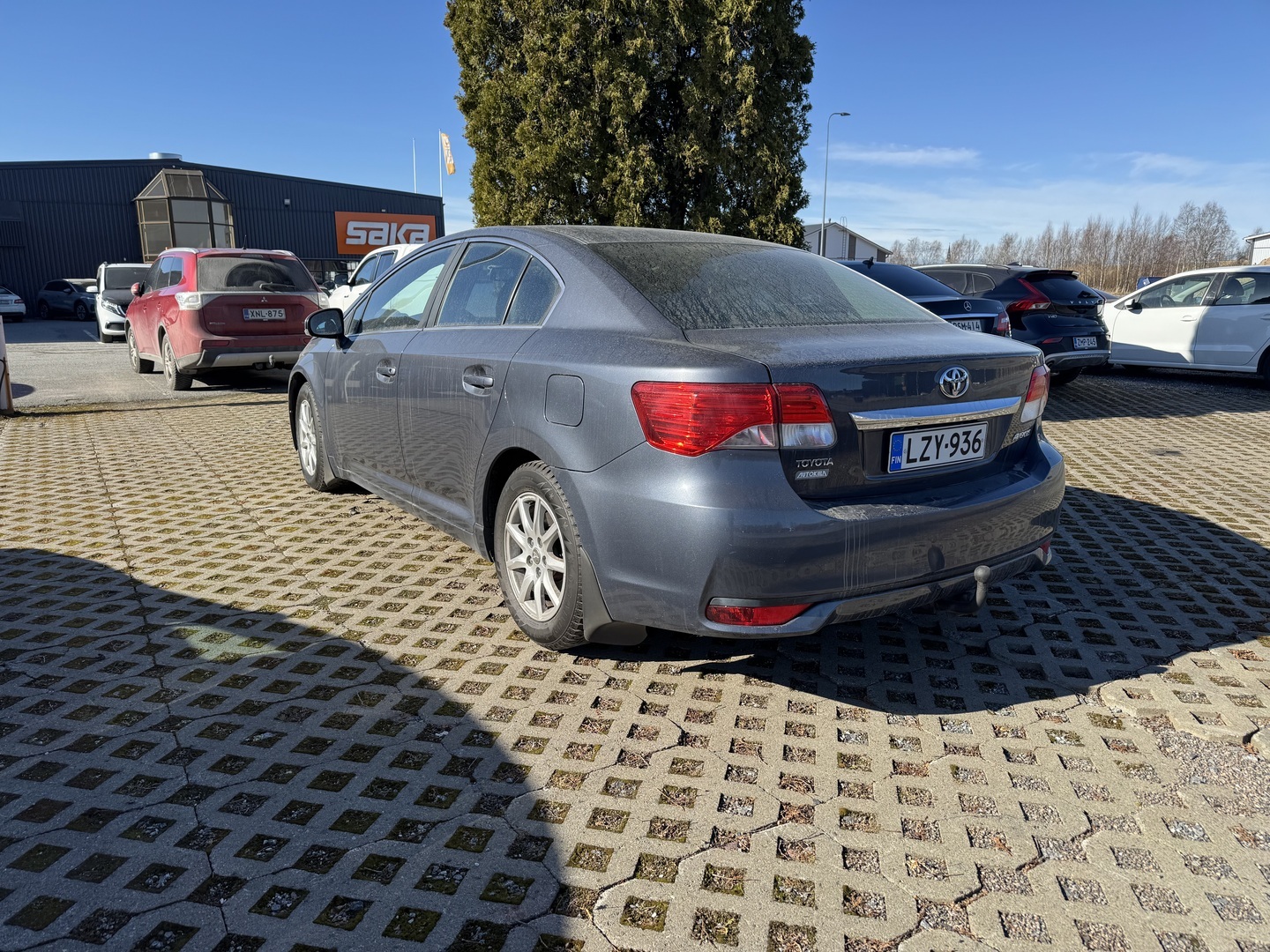 TOYOTA Avensis 2012