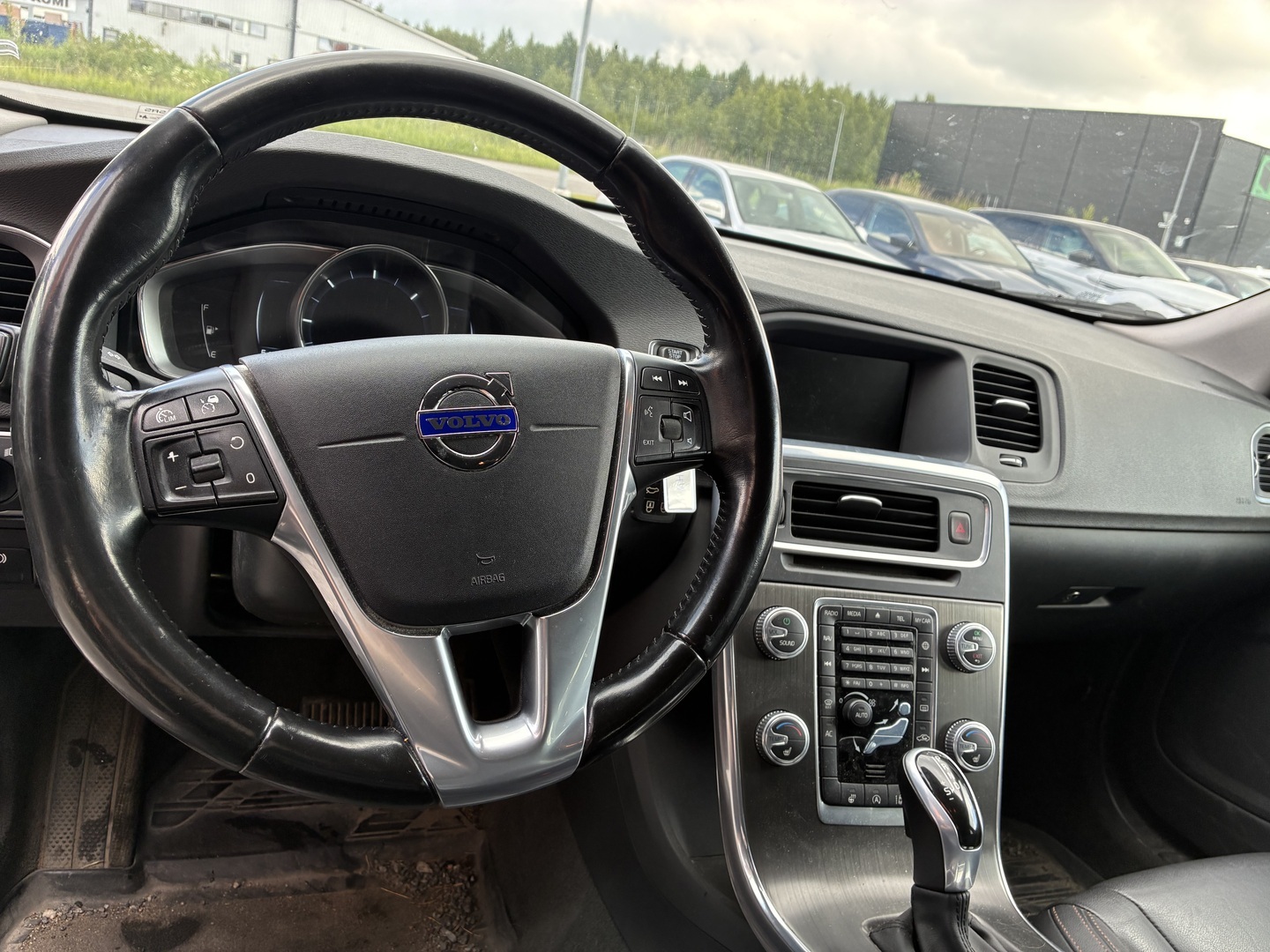 VOLVO V60 Cross Country 2016