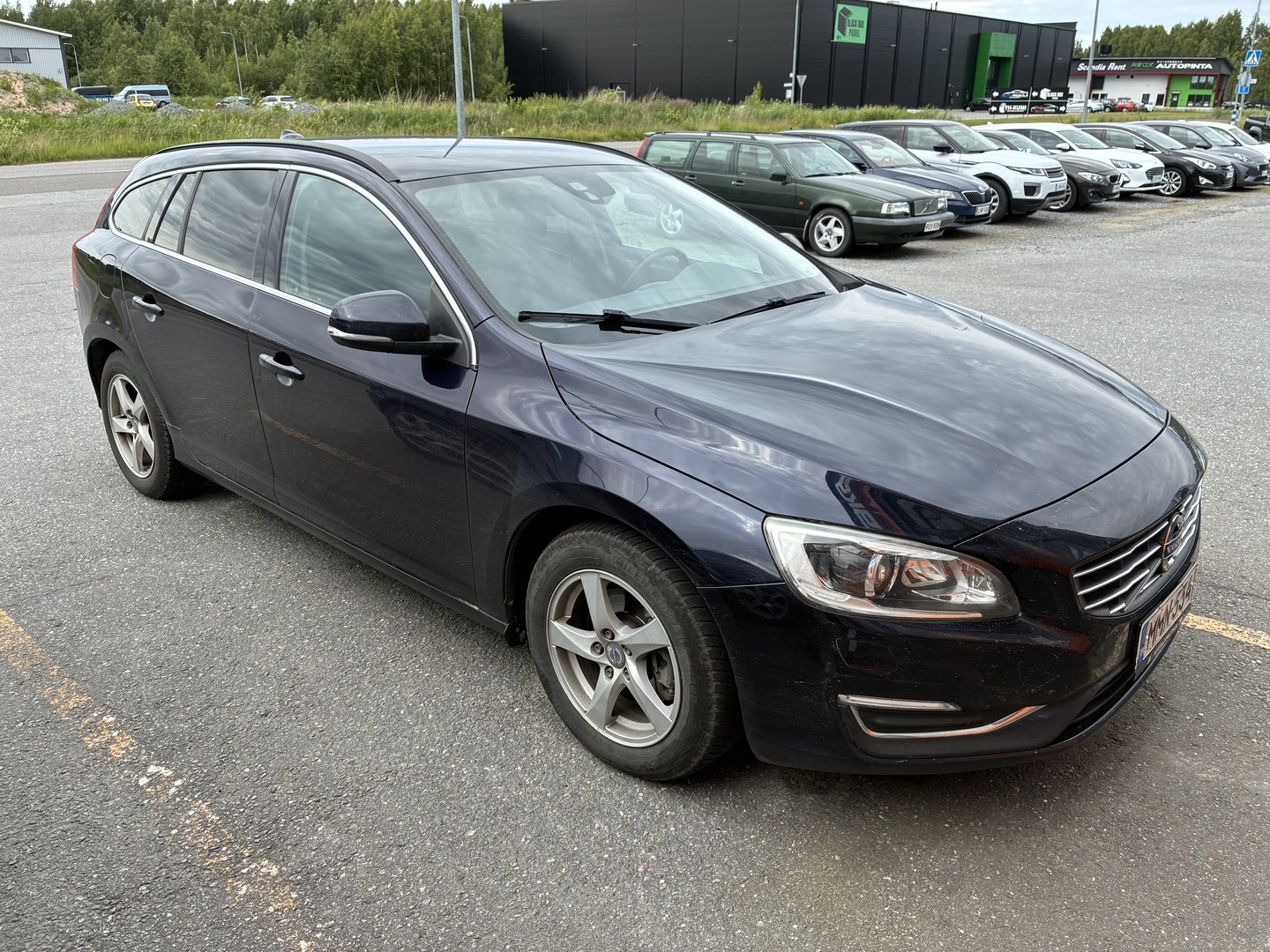 VOLVO V60 2016