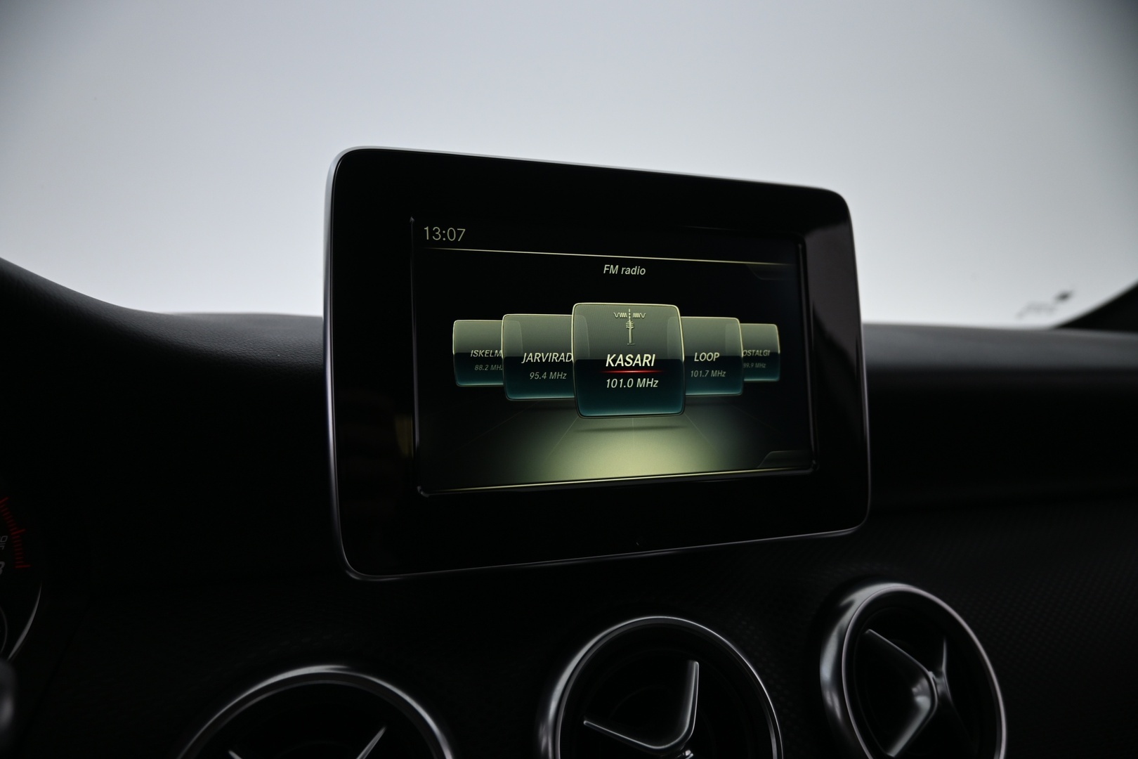 MERCEDES-BENZ A 2018
