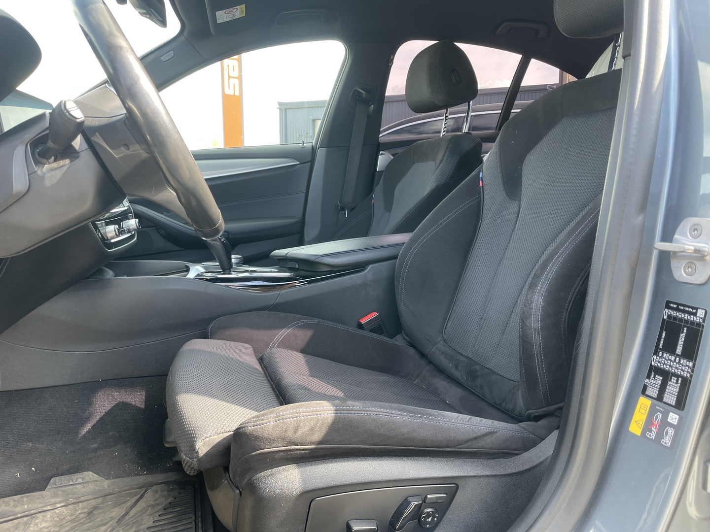 BMW 530 2019