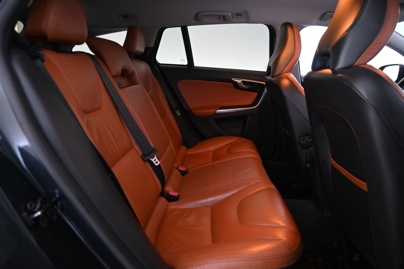 VOLVO V60 2012