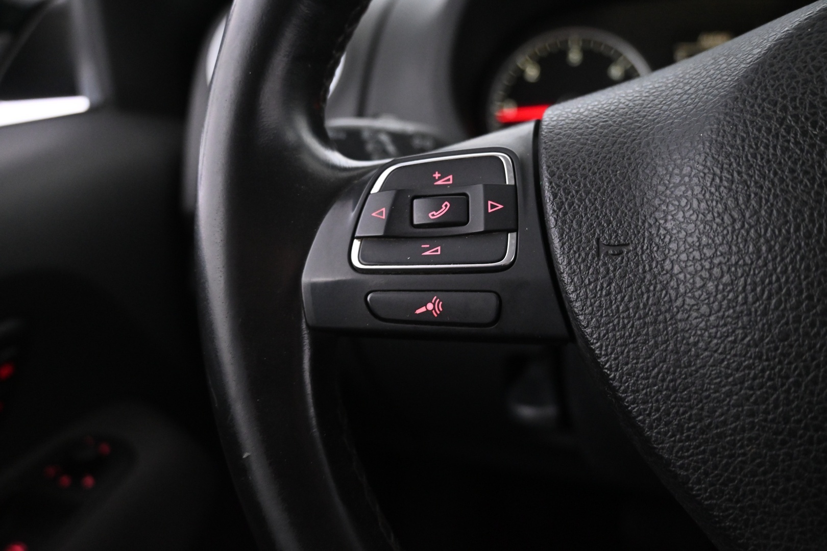 VOLKSWAGEN Amarok 2014