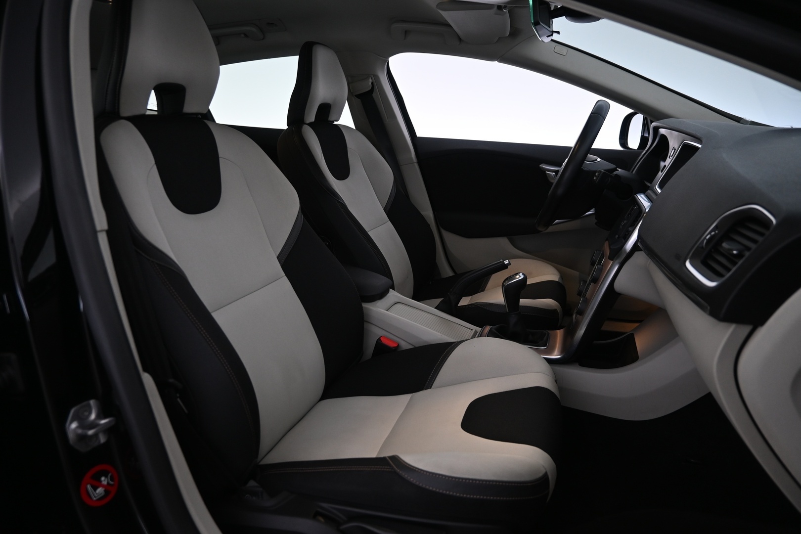 VOLVO V40 Cross Country 2014