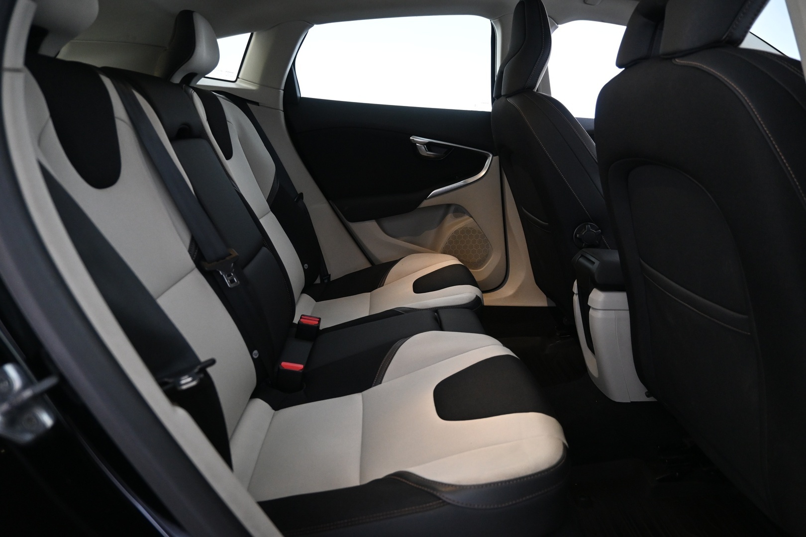 VOLVO V40 Cross Country 2014