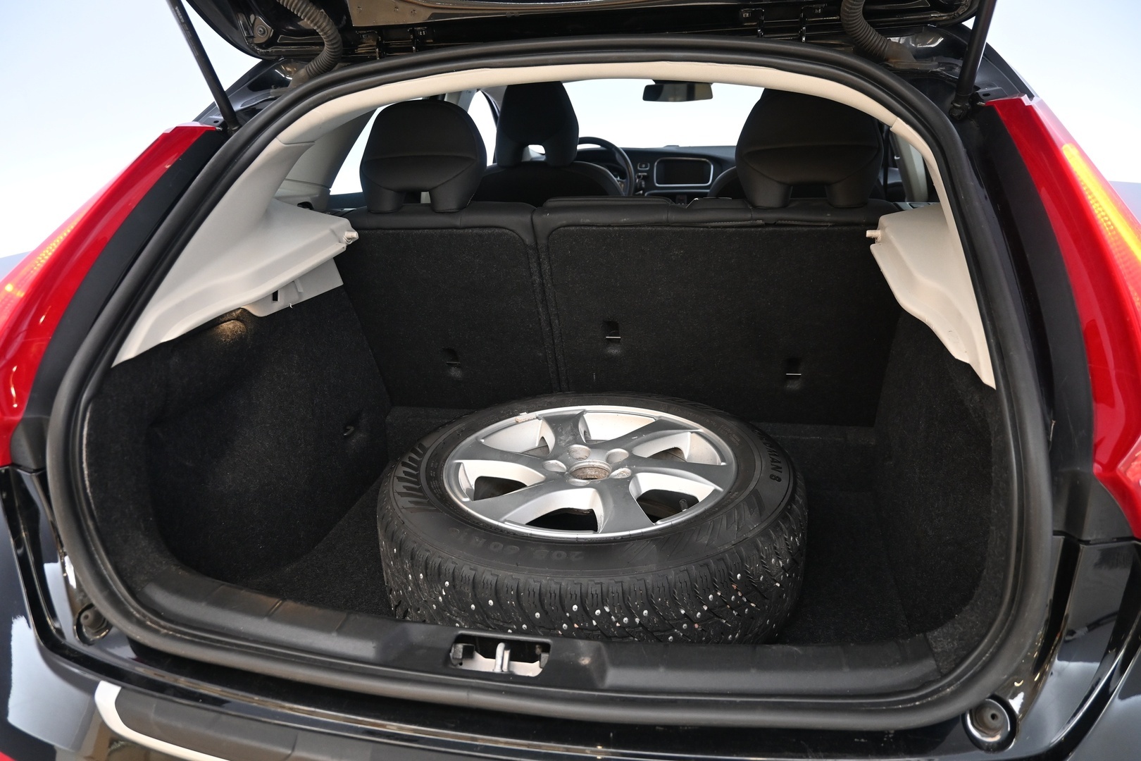 VOLVO V40 Cross Country 2014