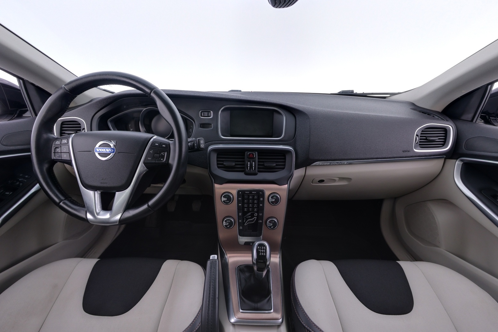 VOLVO V40 Cross Country 2014