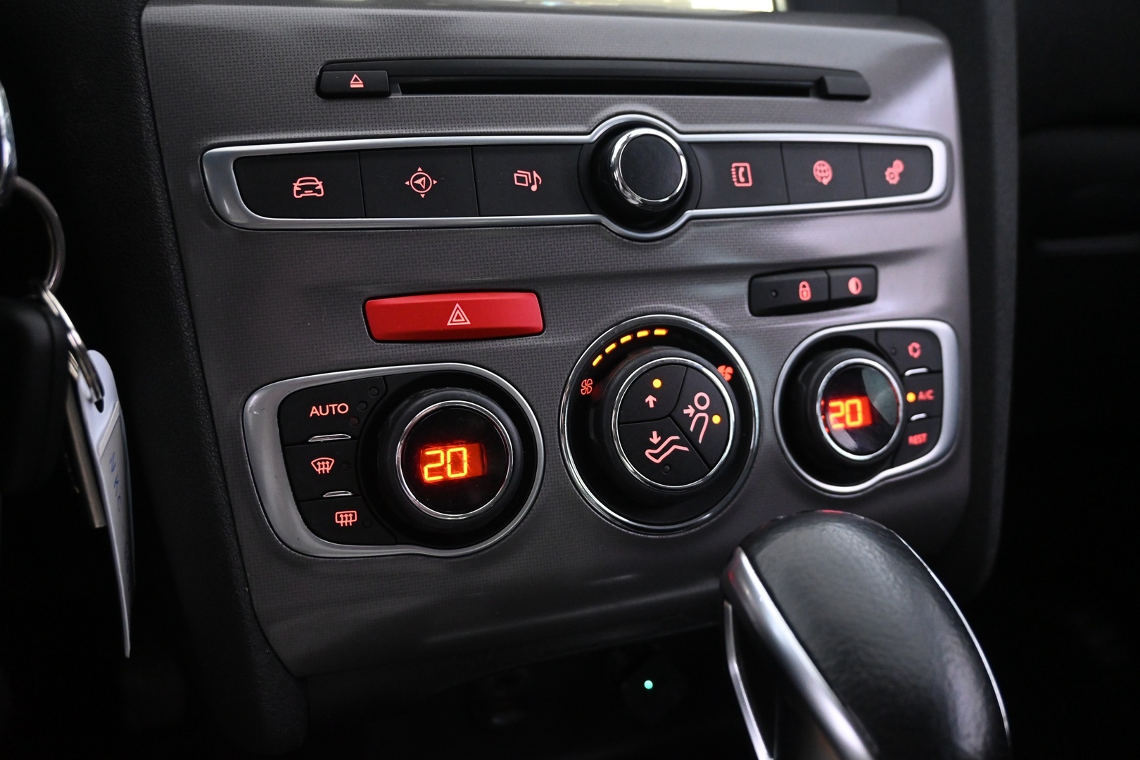 CITROEN C4 2016