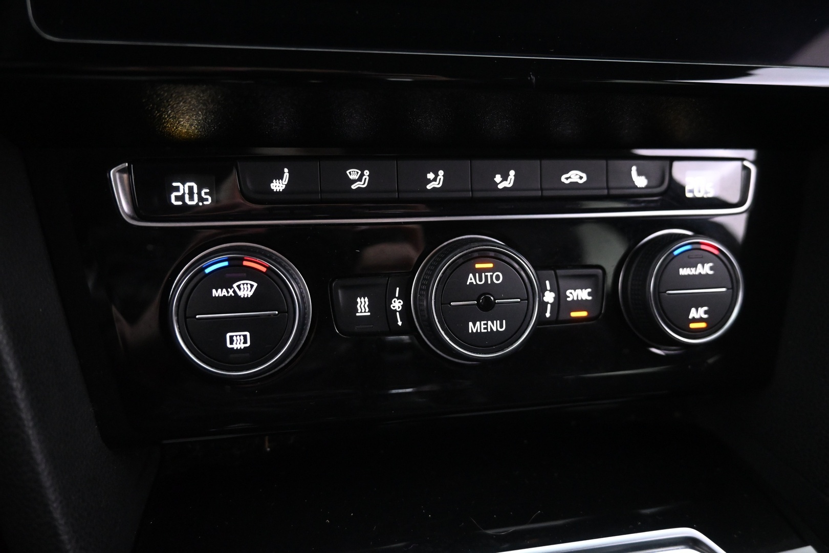 VOLKSWAGEN Arteon 2019