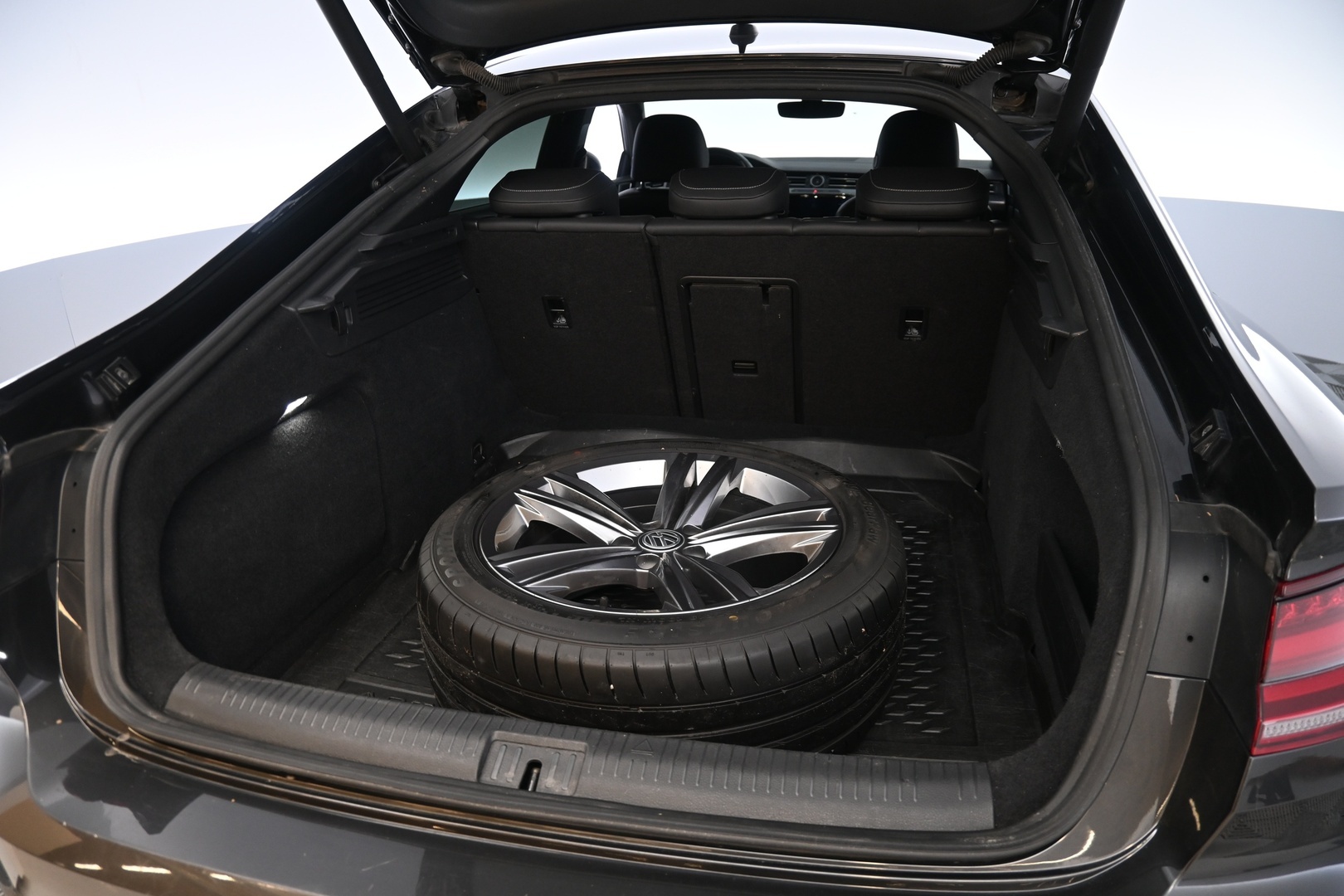 VOLKSWAGEN Arteon 2019