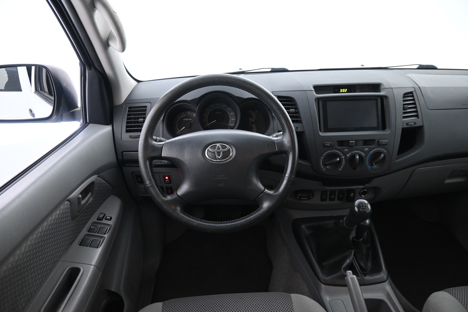 TOYOTA Hilux 2011